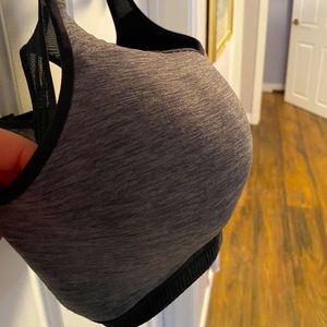 Sports bra
